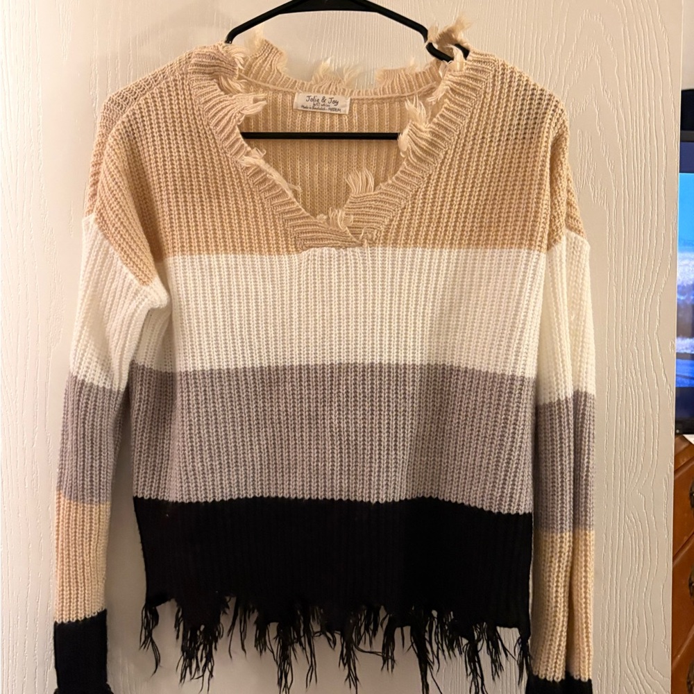 Chicwish Women's V-Neck Distressed Sweater - Beige, White, Gray, Black